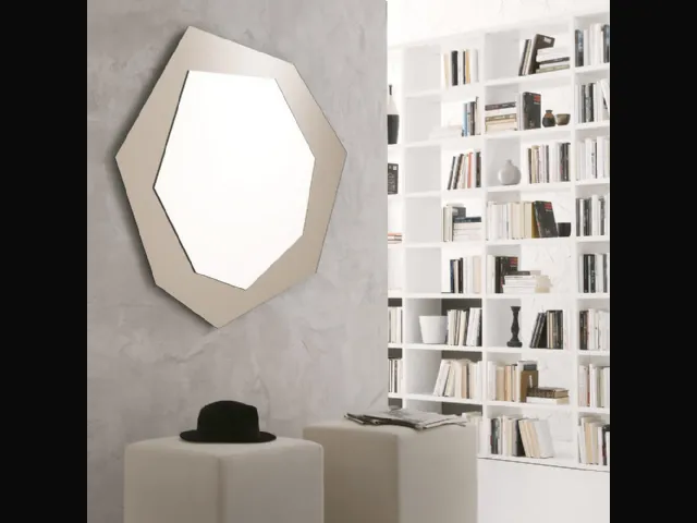 Specchio moderno irregolare Kepita di Ponti Terenghi