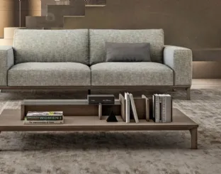Tavolino realizzato completamente in legno Leonard di Doimo Salotti