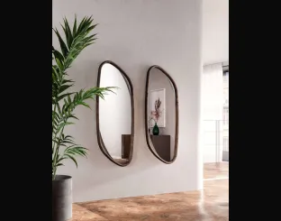 Specchio con cornice in legno Monza di Ozzio