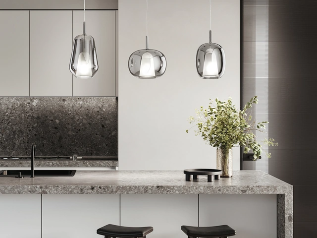 Lampada a sospensione Thelma in vetro soffiato di Ondaluce