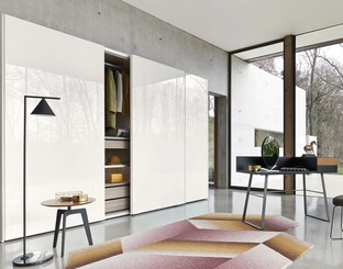 Armadio Breccia Scorrevole in laccato lucido di Sangiacomo