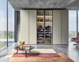 Armadio Scrigno Laccato con ante centrali in vetro di Sangiacomo