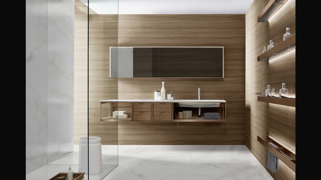 Mobile da Bagno con elementi a giorno con struttura in alluminio laccato e listelli in noce canaletto e top in marmo Fjord 24 08 di Milldue