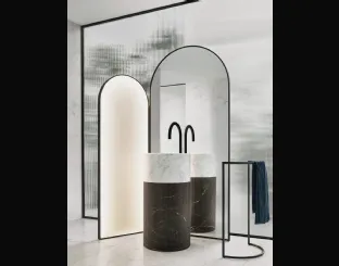 Lavabo Verticale in marmo bianco di Carrara e marmo Grafite Roma 24 02 di Milldue