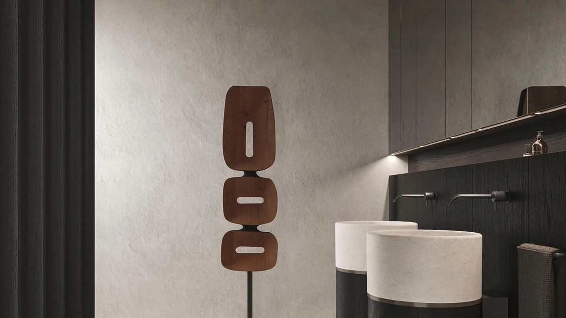 Lavabo Verticale in Rovere Carbone e Marmo Roma 24 04 di Milldue