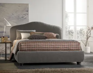 Letto in tessuto con testiera sagomata Althea di V&Nice
