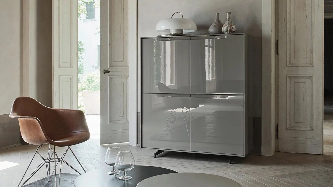 Madia Vela 03 in laccato lucido Ardesia di Sangiacomo