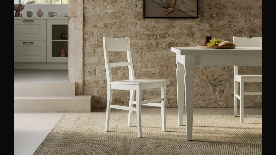 Sedia Flora in legno massello laccato di Arredo3