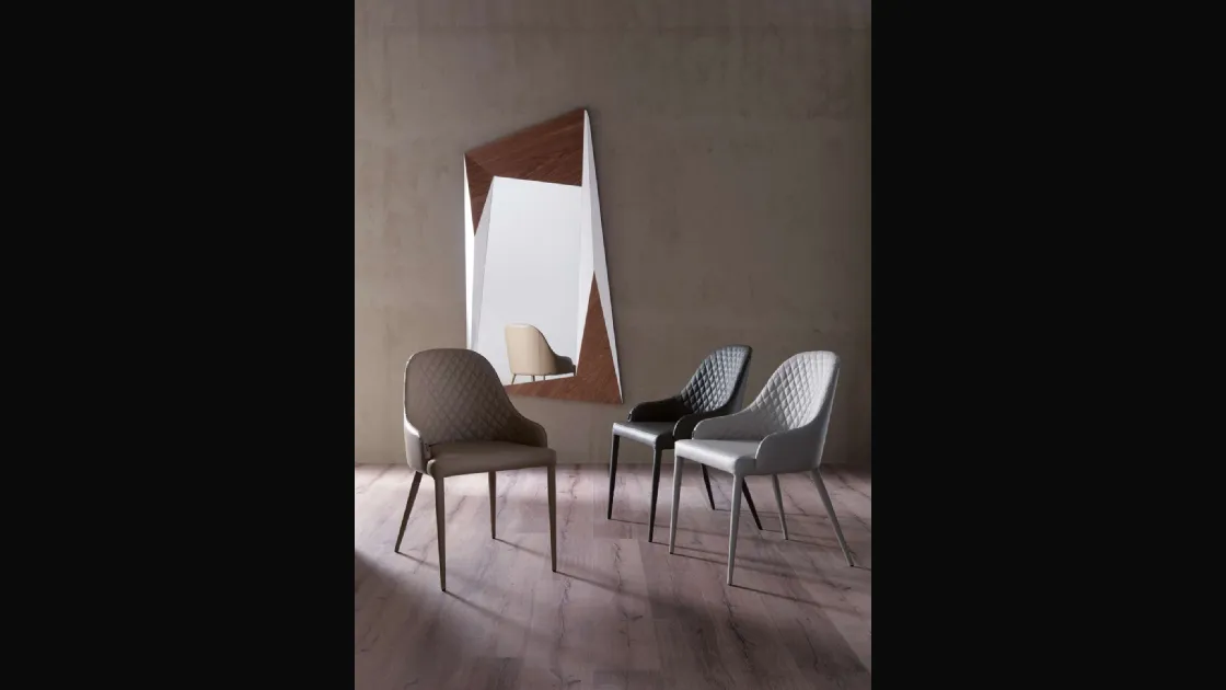 Sedia in pelle trapuntata Betta di Ozzio
