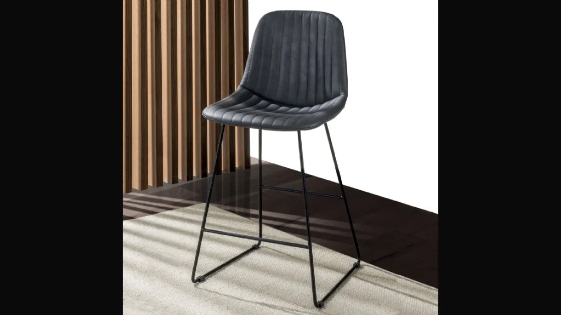 Sgabello Cinquecento Stool a slitta di La Seggiola