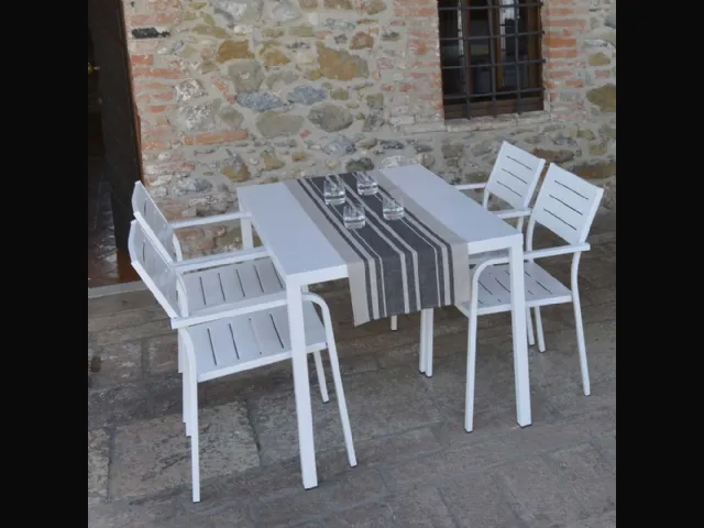 Sedia Out Metal Poltroncina in metallo zincato e verniciato di La Seggiola