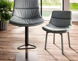 Sgabello in pelle Noa di Ozzio