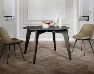 Tavolo rotondo Magic con top in laminato e gambe in massello di Frassino verniciato di Arredo3