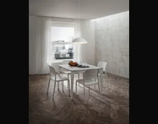 Tavolo Carlo Super Quadrato con top in laminato HPL e gambe in metallo di La Primavera