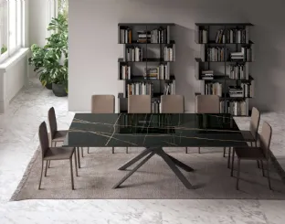 Tavolo allungabile e allargabile 4x4 in Marble Glass Sahara Noir Lucido e base in metallo di Ozzio