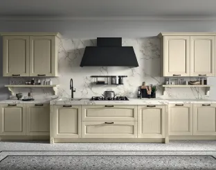 Cucina Classica lineare in legno di Frassino finitura decapè Avorio e top in Dekton effetto marmo Emma di Arredo3