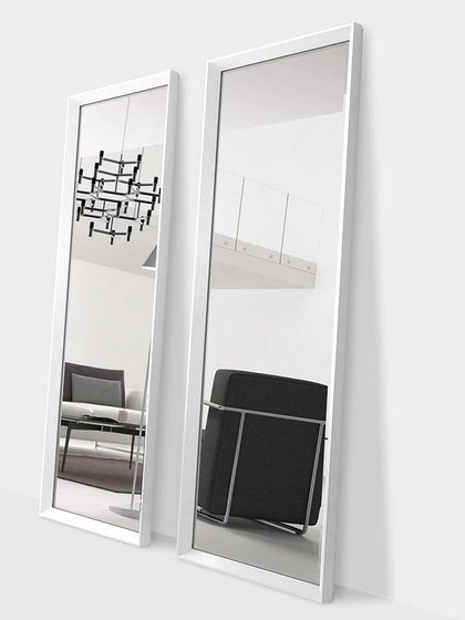 Specchiera Angolo Riflesso con cornice in alluminio di Pezzani