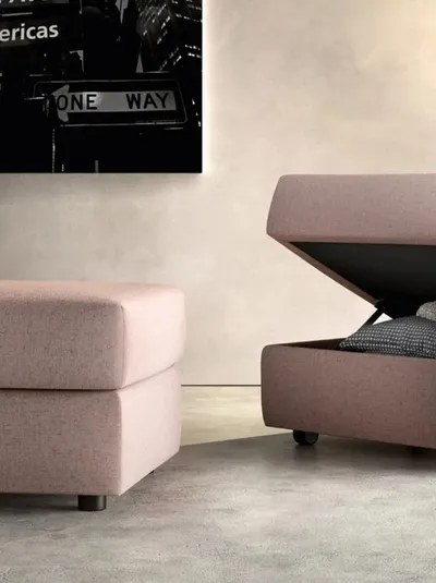 Pouf contenitore in tessuto Fly di Doimo Salotti