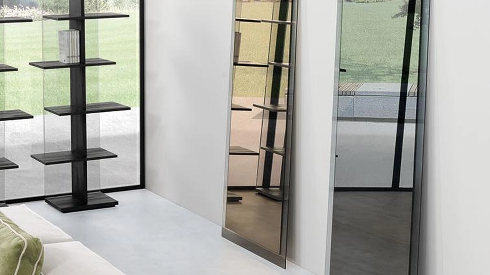 Specchiera da parete con cornice in vetro trasparente grigio fumè o bronzo Elodie di Pezzani