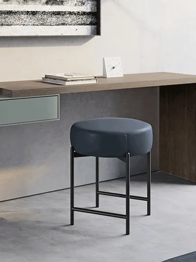 Pouf rotondo Supernova in pelle con base in metallo di Dall'Agnese