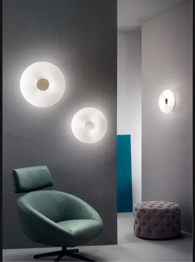 Lampada da parete in vetro soffiato Dodi di Ondaluce