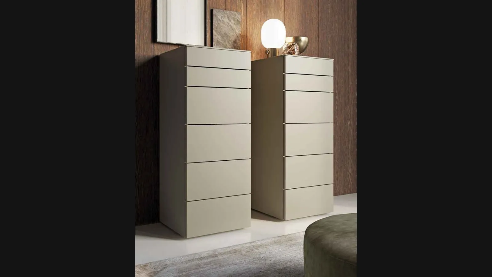 Cassettiera moderna e lineare in laccato opaco Slim di Dall'Agnese