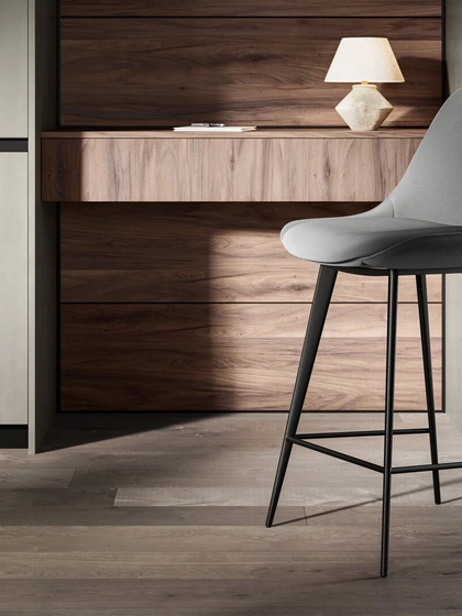 Sgabello Nova con struttura in metallo verniciato nero e seduta rivestita in eco-nabuk di Arredo3