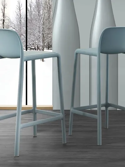 Sgabello River Stool 76 in resina rinforzata con fiberglass di La Seggiola