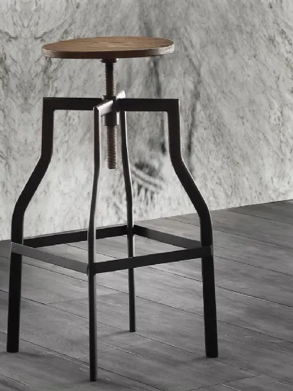 Sgabello Urban con sedile in noce industrial e struttura in metallo verniciato nero di La Seggiola
