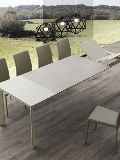 Tavolo allungabile Ceramique Duo in vetro ceramica con base in metallo verniciato di La Seggiola