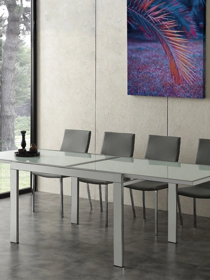 Tavolo allungabile Space in vetro temperato serigrafato con struttura in metallo verniciato alluminio di La Seggiola